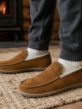 Sorel Suede Moccasin Slippers Men’s 11.5 Brown Fleece Lined Indoor Outdoor